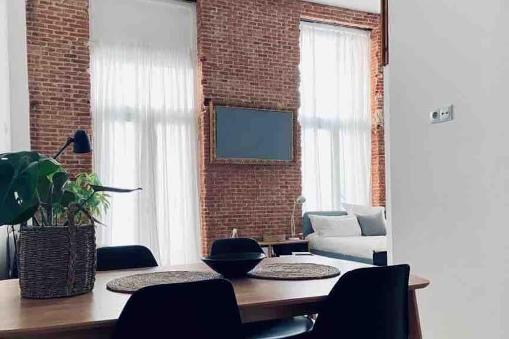 Apartamento Unique Nyc Style Loft In The Heart Of Madrid Exterior foto
